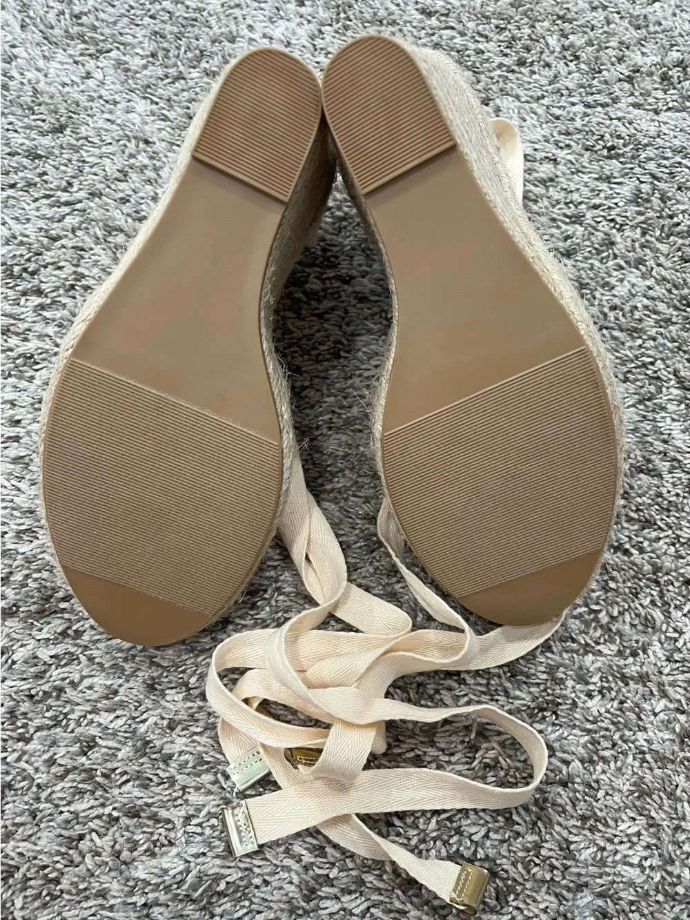 JustFab cream tie